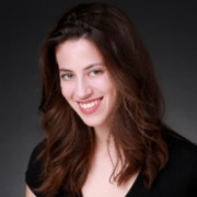 נויה שקולניק